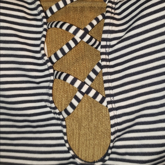 🖤🤍🩱NWT Cupshe Black & White Plunge One Piece Bathing Suit - Picture 3 of 10